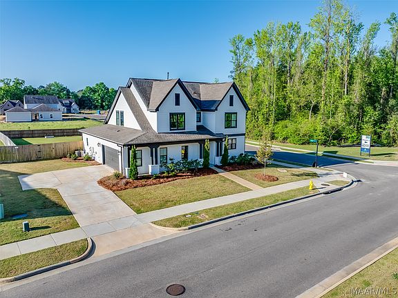 3rd image of 104 Carlisle Rd