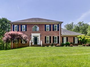 5448 Ridgelea Estates Dr, Roanoke, VA 24018