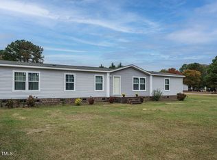 22 Colt Ln, Dunn, NC 28334