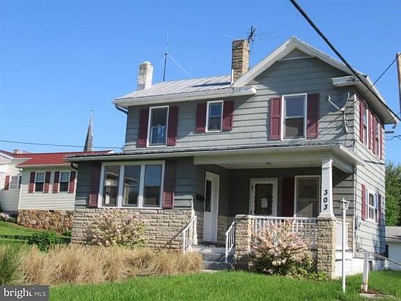2nd image of 303 Cassell St