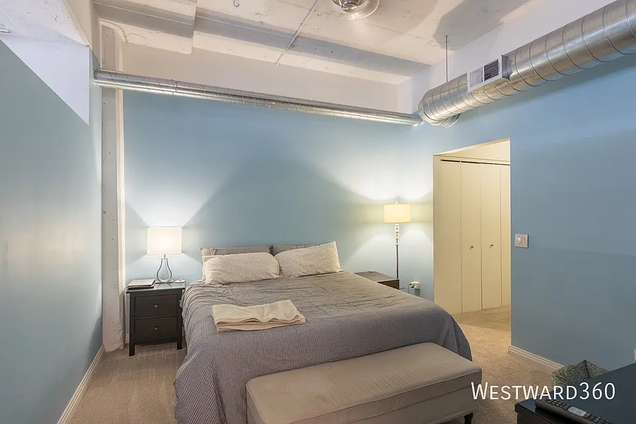 Condo quality 2bed available 9/1 — Photo 4