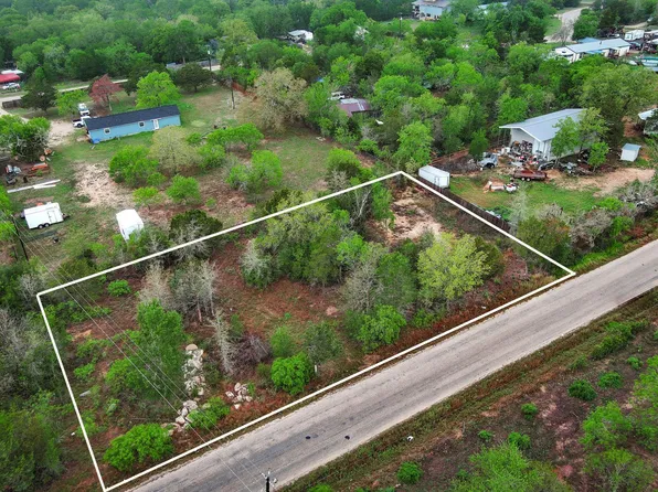 N Gaines Rd, Bastrop, TX 78602