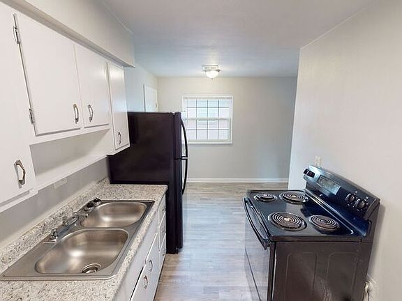 3rd image of 2605 Revere Ave APT C