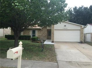 7432 Sandhurst Ln S, North Richland Hills, TX 76182