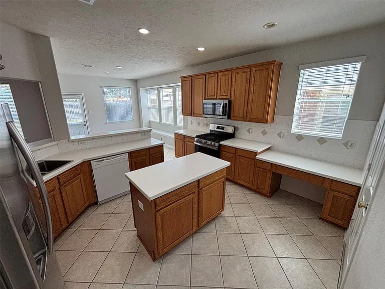 18002 Secret Branch Ln — Photo 16