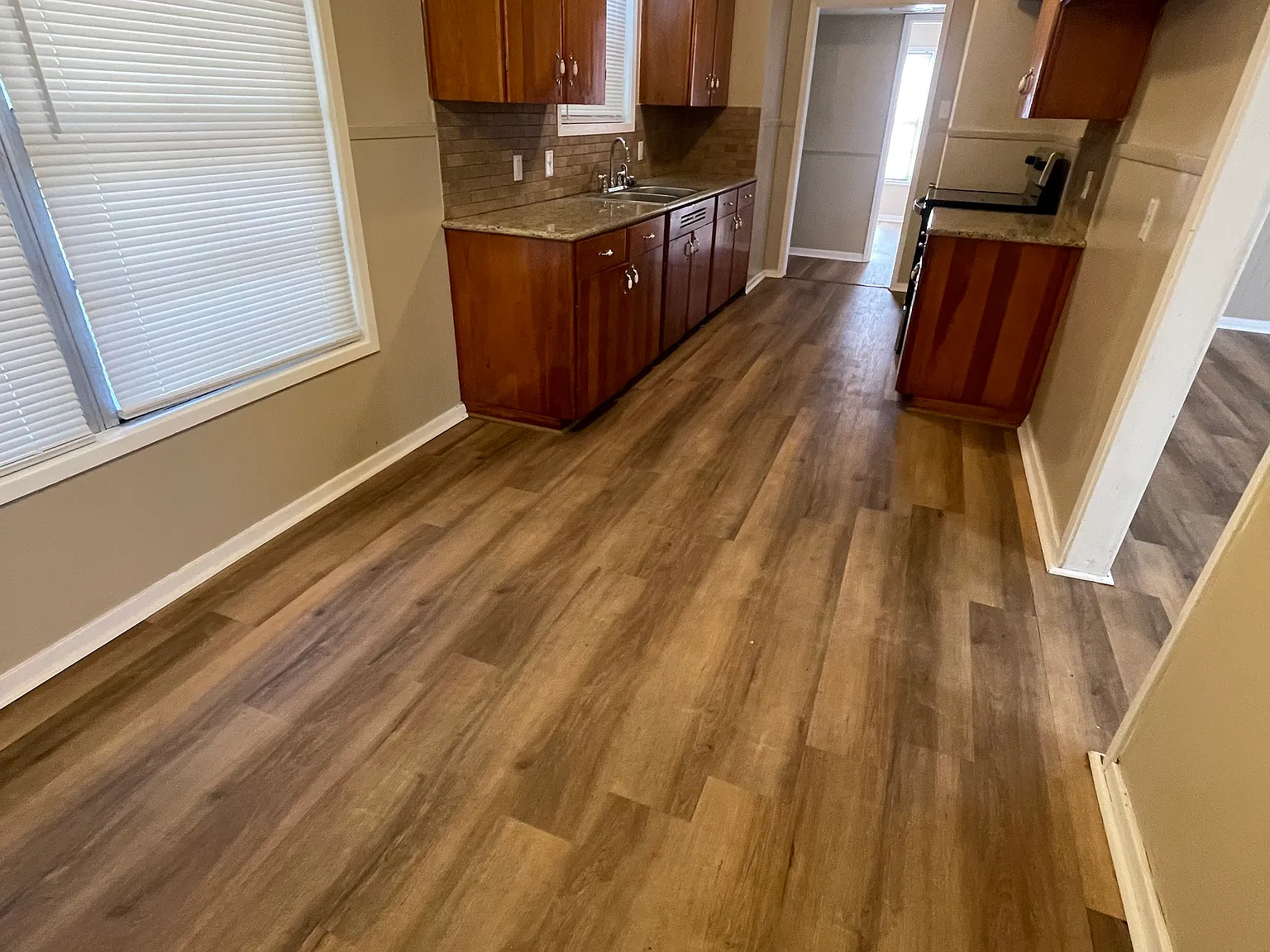 3 bed, 1324 sqft, $1,650 — Photo 2