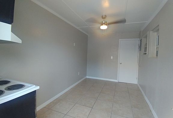 3rd image of 1103 10th St