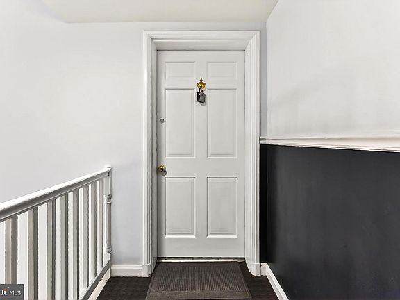 5th image of 3279 S Stafford St APT B1