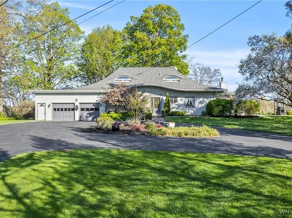 5938 Hyde Park Blvd, Niagara Falls, NY 14305