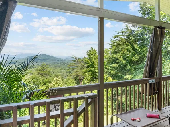 97 Mountain Pride Rdg, Franklin, NC 28734