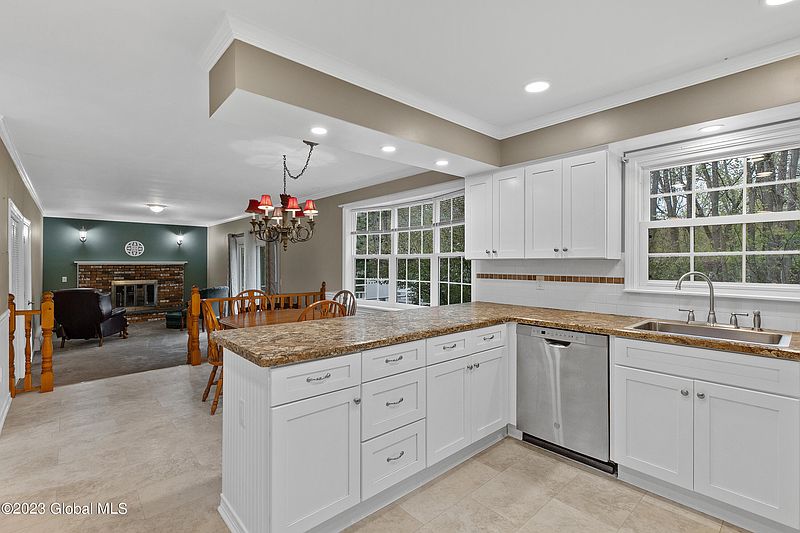 2nd image of 821 Worcester Drive