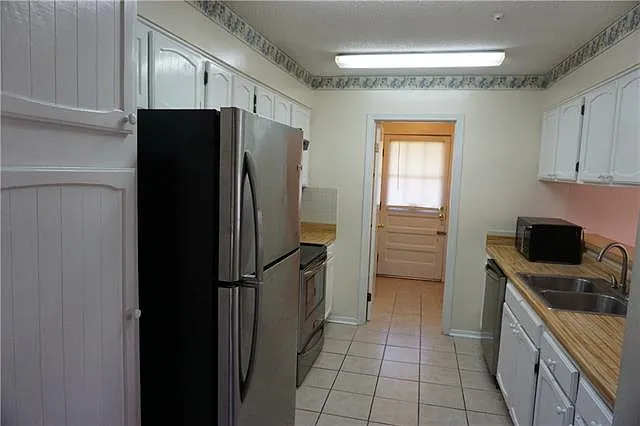 4216 Loire Dr — Photo 16