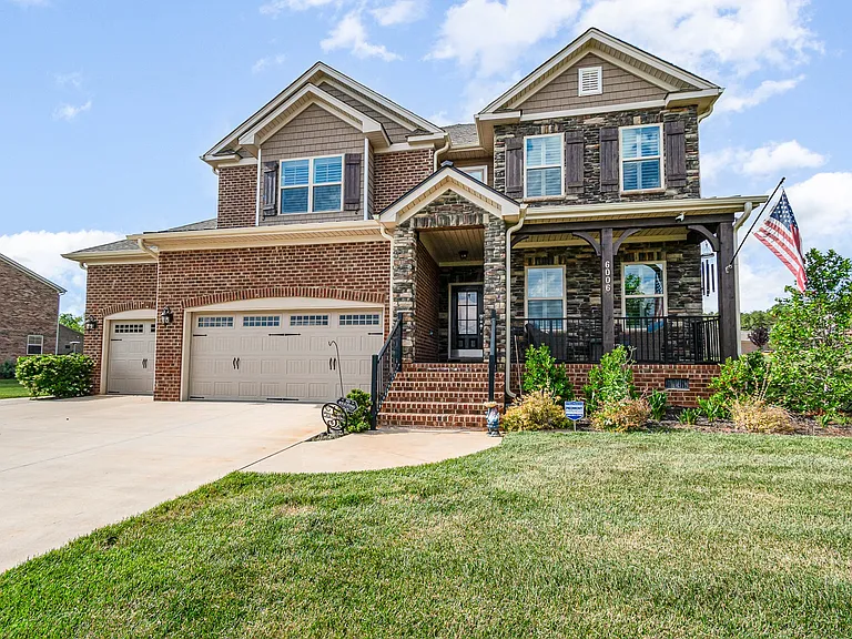 6006 Tanoak Ct — Photo 1