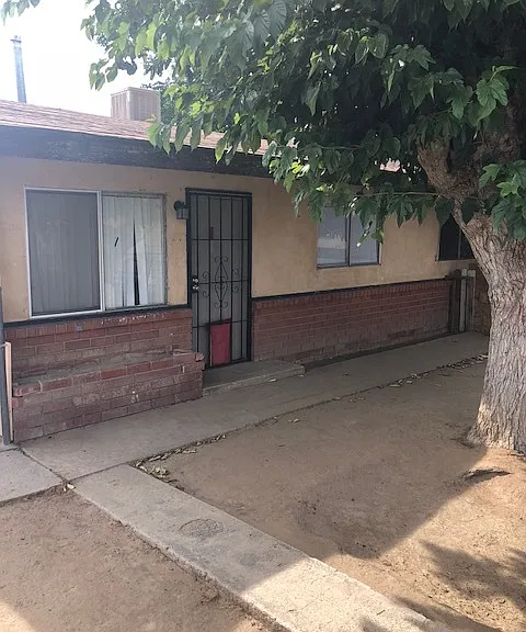120 Harding Ave — Photo 1