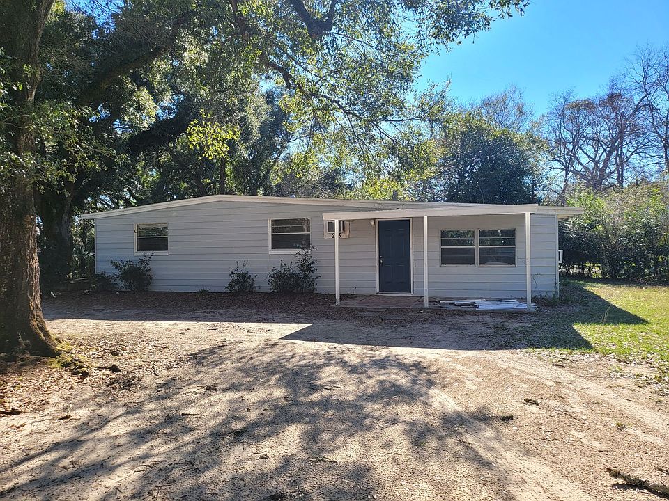 1st image of 213 Tennessee Dr