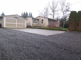 2494 C St, Hubbard, OR 97032