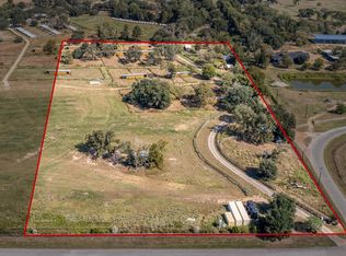 26039 Mitchell Rd, Hempstead, TX 77445