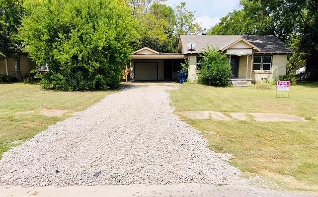E Park Place Dr, Lancaster — Photo 3