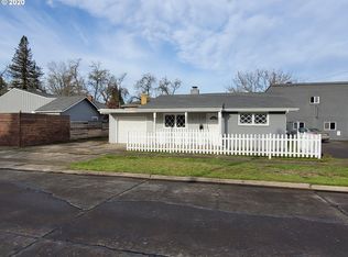 520 E Jefferson Ave, Cottage Grove, OR 97424