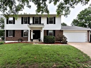 5502 Seabridge Ct, Saint Louis, MO 63129