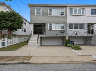 1037 Bay 31st St, Far Rockaway, NY 11691