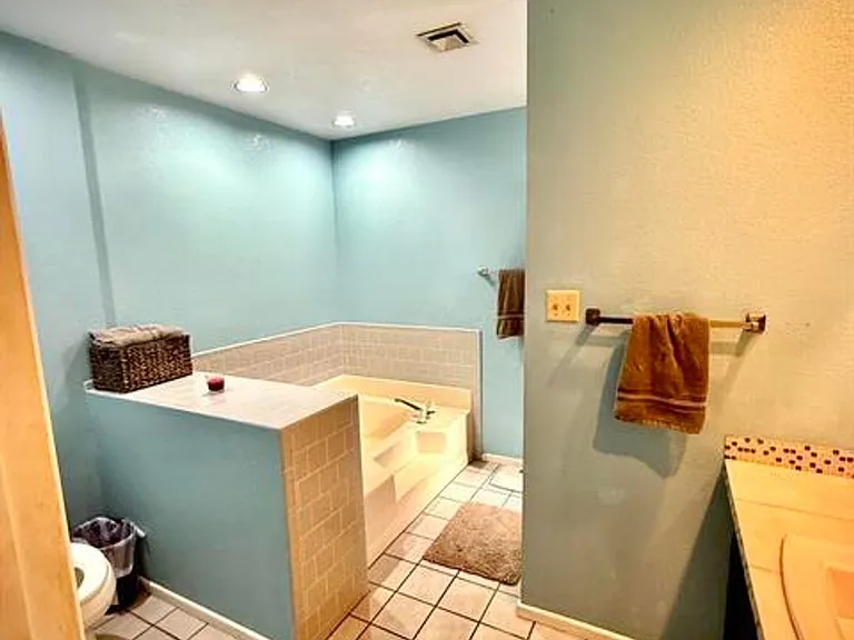 4114 W 13th Pl — Photo 12