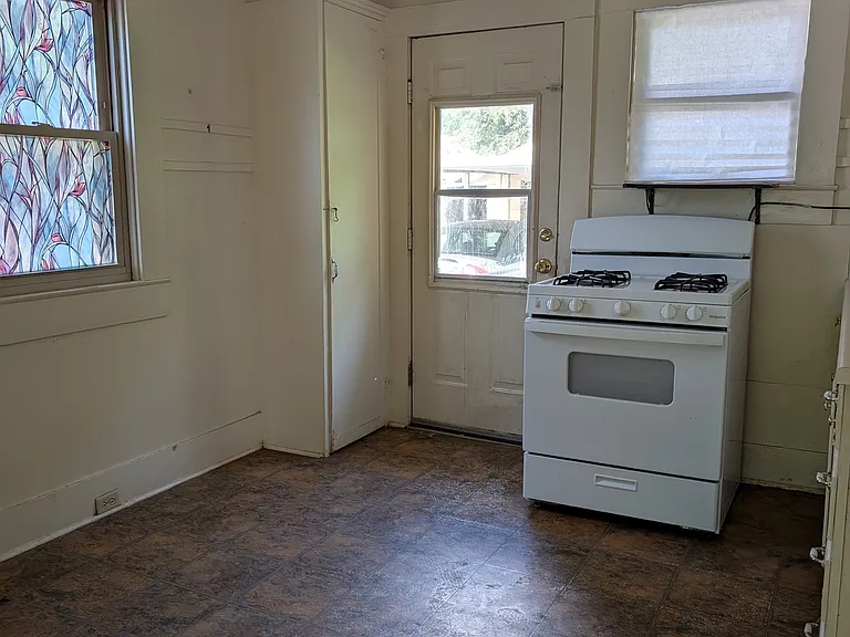 309 Lytle St — Photo 10