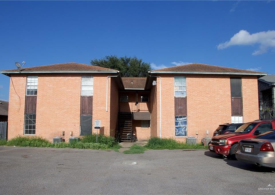 1st image of 2300 N 32nd St