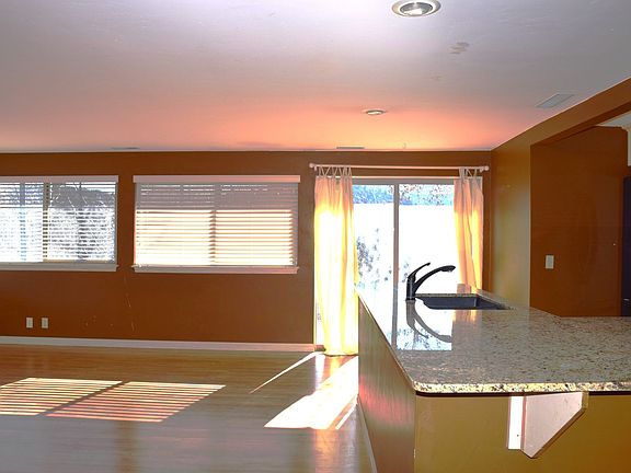 4th image of 8749 Northcove Dr