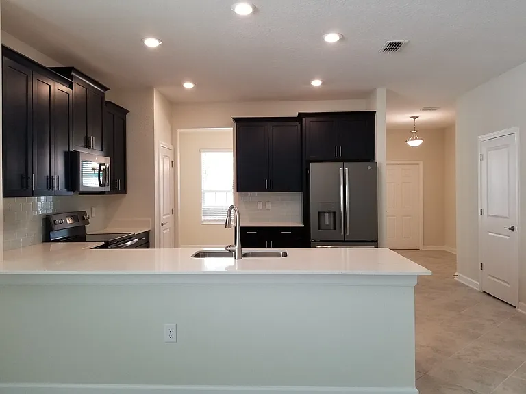 11142 Longleaf Woods Dr — Photo 2