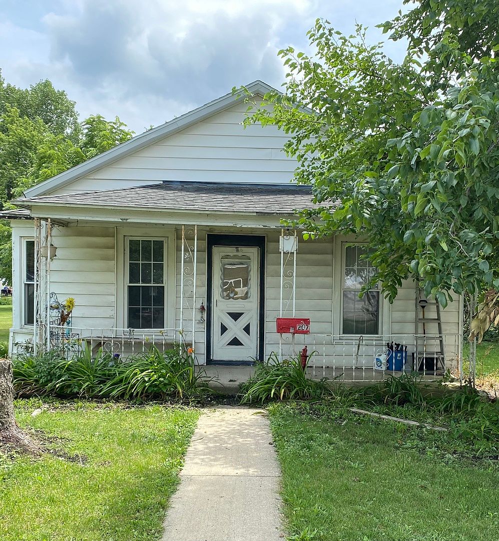 207 W Williams St, Dwight, IL 60420 Zillow