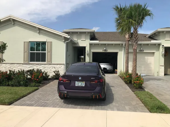 5665 Divine Dr, Delray Beach, FL 33484
