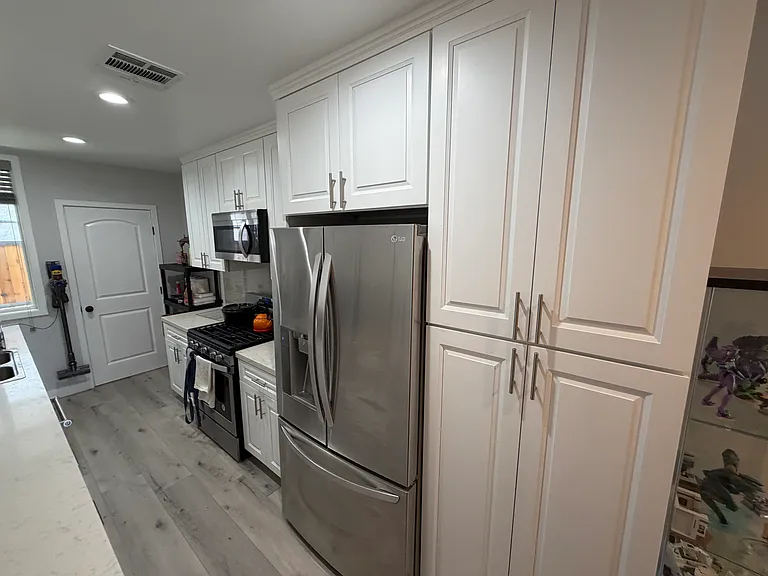 713 S Columbus Ave #713 — Photo 8