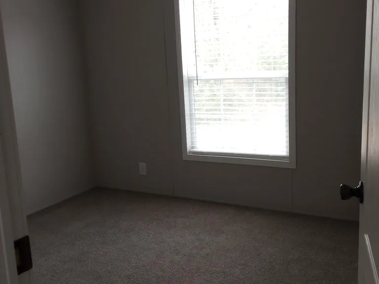607 E China St — Photo 8