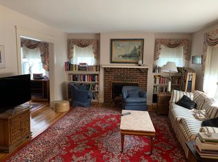 33 Grozier Rd #1, Cambridge, MA 02138