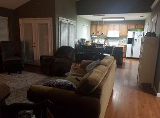 2002 Sunday Silence Dr, Greenbrier, TN 37073