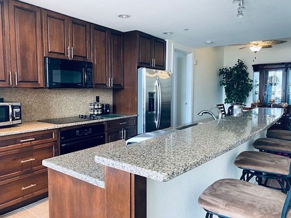 3rd image of 331 Cleveland St #702