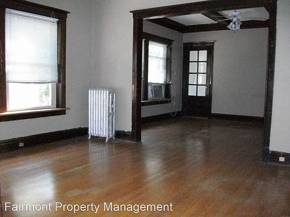 2nd image of 3418 N Lakewood Ave #2S