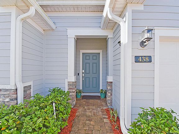 3rd image of 438 Stone Arbor Ln
