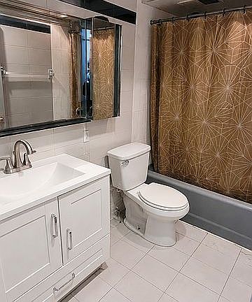 5th image of 1014 E 82nd St