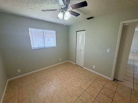 4th image of 3858 NW Huntsboro St #101
