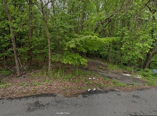 1231 Owens Rd, Oxon Hill, MD 20745