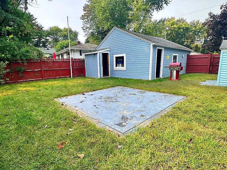 1059 Diamond Hill Rd #1 — Photo 3