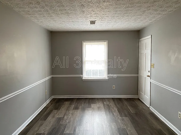 116 Fairhaven Ct #B — Photo 3