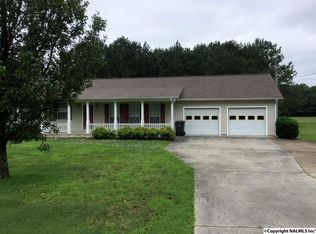 1325 Powell Dr, Centre, AL 35960