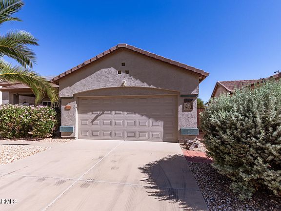3rd image of 17419 N LARKSPUR Lane