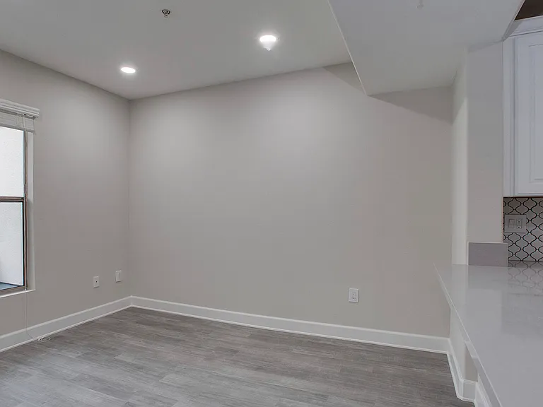 6221 W 3rd St #1-420 — Photo 9