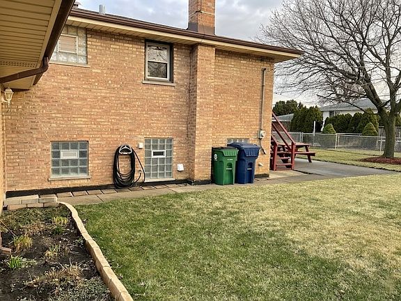 3rd image of 8233 S 76th Ave