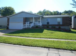 6040 Bissonnet Ct, Saint Louis, MO 63129