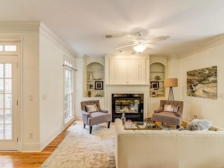 704 Longleaf Dr NE — Photo 10